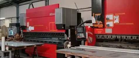 poinçonnage à Landivisiau - image 2